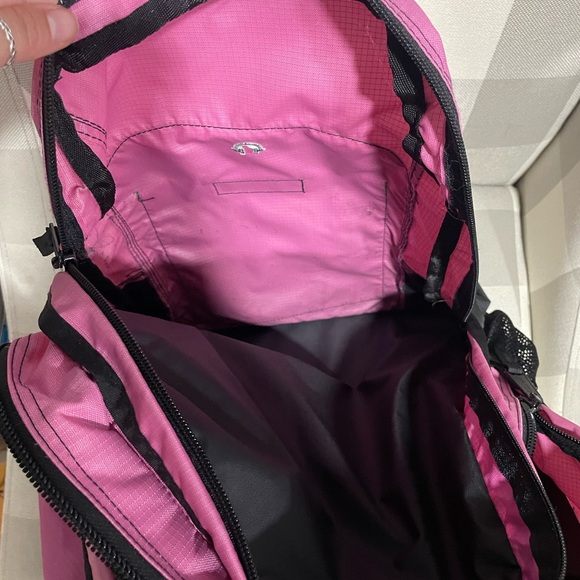 L.L. Bean Vibrant Pink and Black deluxe Backpack - Picture 8 of 9